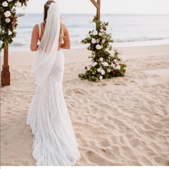 Bohemian beachy wedding dress EXCELLENT condition